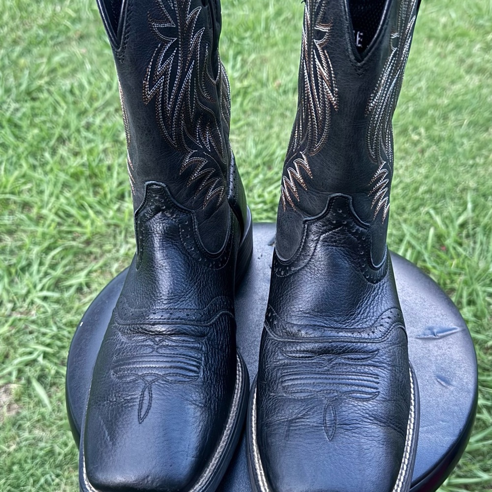 Ariat black boots square tos wester boots